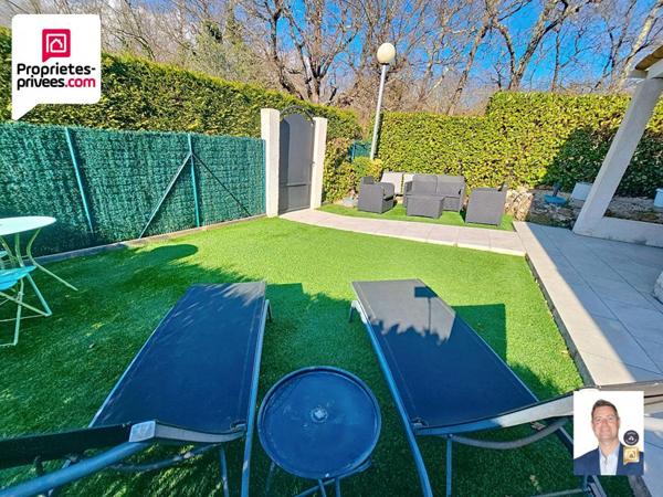 Maison 3 pièces 31 m2 avec terrasse couverte, jardin et place de parking