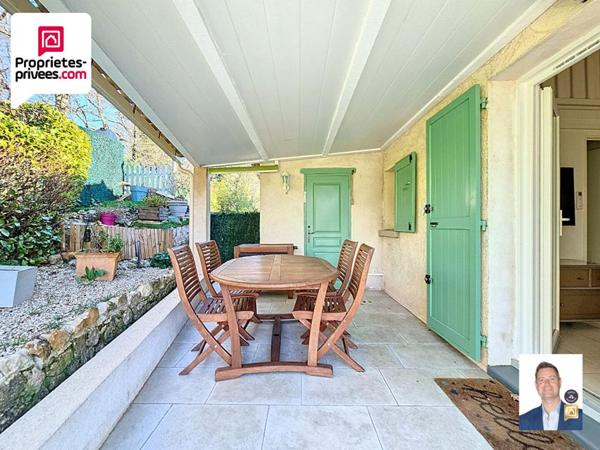 Maison 3 pièces 31 m2 avec terrasse couverte, jardin et place de parking