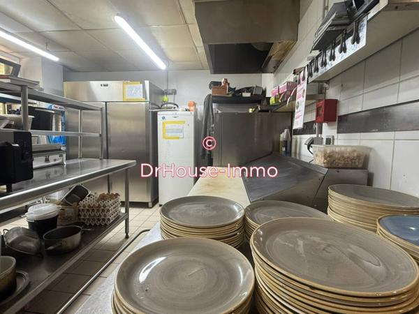 Commerce à vendre 3 pièces de 220 m²