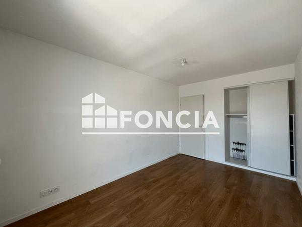 Location Appartement 3 pièces 66.2 m² - 2 BOULEVARD EMILE ROMANET Nantes 44100
