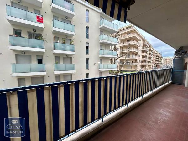Appartement à louer 2 pièces 42.65m² Nice (06300)