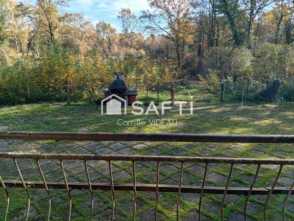 MAISON VILLA DE 196m² , GARAGE et TERRAIN 12000 m²