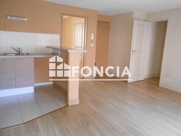 Location Appartement 3 pièces 52.6 m² - 39 RUE DES ANCIENS COMBATTANTS Beziers 34500