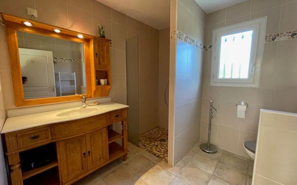 Maison à vendre    4 pièces •  Vallon-Pont-d'Arc