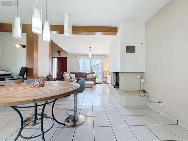 Maison à vendre à Epiniac en Ille-et-Vilaine (35120), ref : 089/3403   
Centre