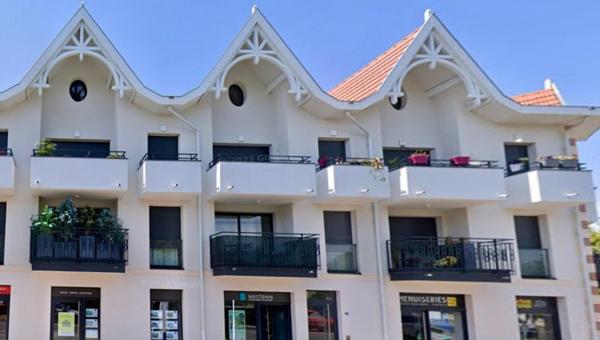 Grand t2 avec balcon et parking