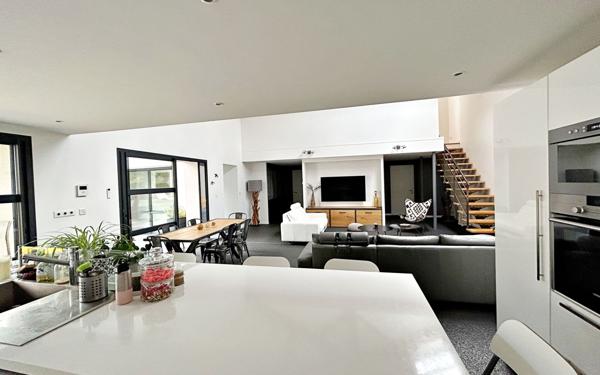 Appartement à vendre    4 pièces •  Roanne