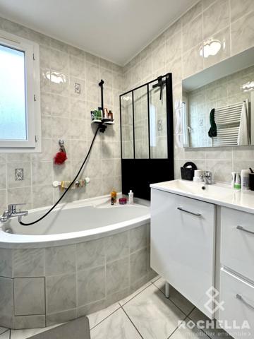 APPARTEMENT T3 AVEC BALCON ET GARAGE