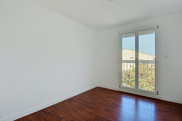 VITROLLES LE ROCHER À PROXIMITÉ DU VIEUX VILLAGE, T3 88,41 M² AVEC VUE EXCEPTIONNELLE