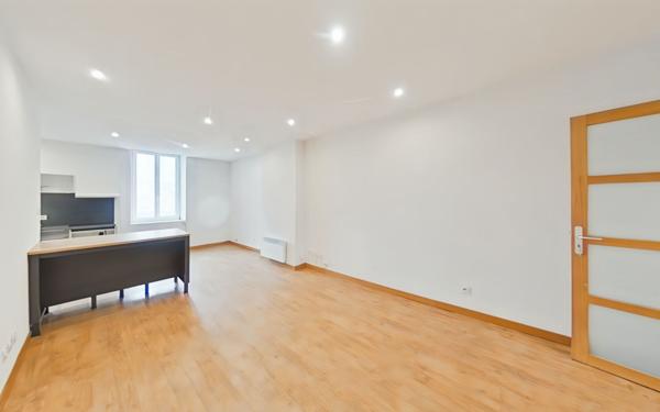 Appartement à louer    2 pièces •  Valence