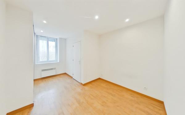 Appartement à louer    2 pièces •  Valence