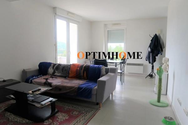 LONGWY, ENSEMBLE IMMOBILIER COMPRENANT 12 APPARTEMENTS + 1 LOCAL COMMERCIAL - DPE EN D ET EN C