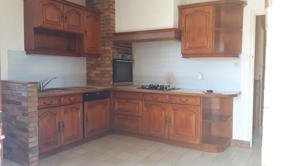 MAISON SUR SOUS-SOL - CHATELLERAULT