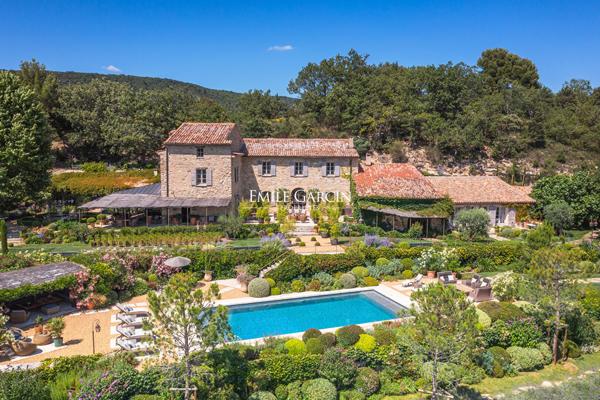 A vendre - Domaine d'exception avec une situation de rêve - Sud Luberon