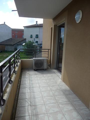 MONTBRISON MOINGT AU CALME SPERBE APPARTEMENT BALCON AU CALME Montbrison (42600)
