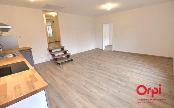 Appartement à louer    4 pièces •  Soultzmatt