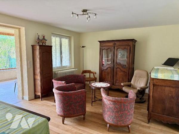 Maison à vendre à Troyes (10000) - Aube (10)

Venez profiter du calme de la campagne en plein...