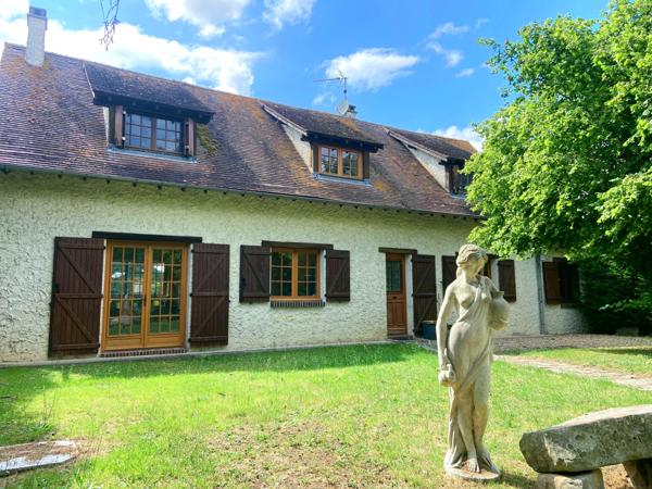 Houdan (78550) Maison 5 Pièces sur 2330m² avec piscine