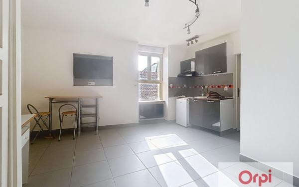 Appartement à louer    1 pièce • 22,47 m2 Montluçon