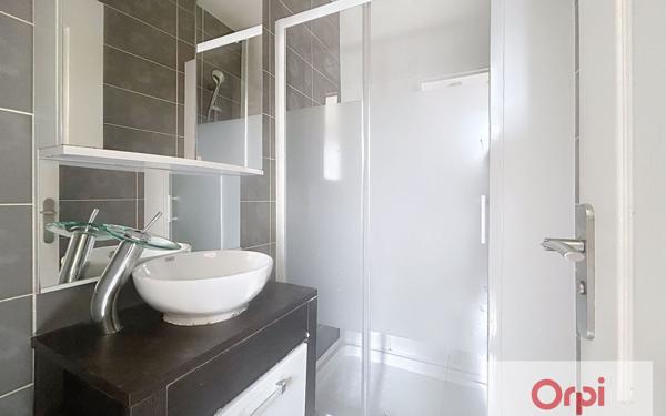 Appartement à louer    1 pièce • 22,47 m2 Montluçon