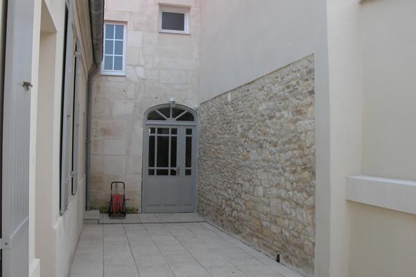 ROCHEFORT - RESIDENCE DE 7 LOGEMENTS MAGNIFIQUES PRESTATIONS MEUBLE DE TOURISME DE 3 ***