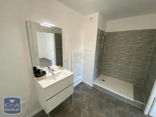 Appartement à louer 2 pièces 42.14m² Gonesse (95500)