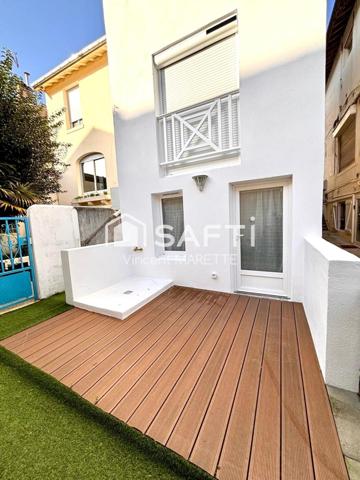 Maison de ville proche de la plage et des commerces