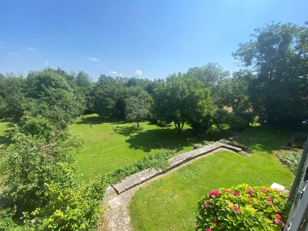 Maison  10 pièce(s)  7 chambre(s)  240 m²