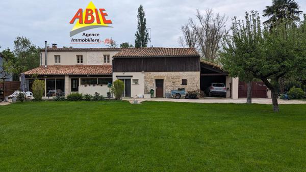 Maison  10 pièce(s)  7 chambre(s)  240 m²