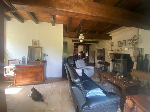 Maison  10 pièce(s)  7 chambre(s)  240 m²