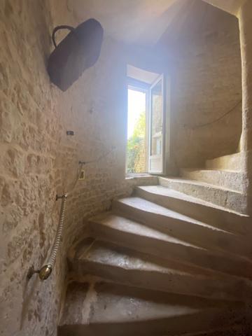 Maison  10 pièce(s)  7 chambre(s)  240 m²