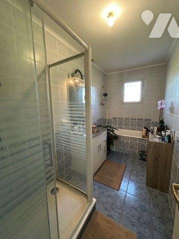 MAISON A VENDRE NOYANT-VILLAGES
10 minutes Baugé
Maison située proche Le Guédéniau dans un be...