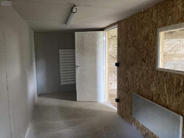 Hangar à louer à Saint-Ouen-des-Alleux en Ille-et-Vilaine (35140), ref : 137/4019