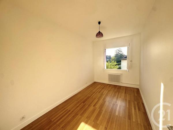 Appartement T5 à vendre  5 pièces - 123,50 m 2   VERNAISON  - 69