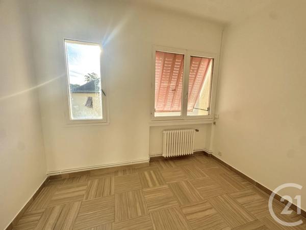 Appartement T5 à vendre  5 pièces - 123,50 m 2   VERNAISON  - 69