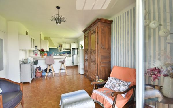 Maison à vendre    5 pièces •  Villieu-Loyes-Mollon