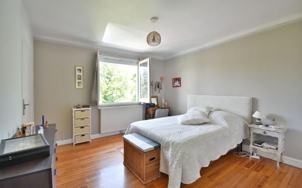 Maison à vendre    5 pièces •  Villieu-Loyes-Mollon