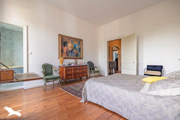 Maison à vendre |  Tonnay-Charente |  9 pièces | 315 m²