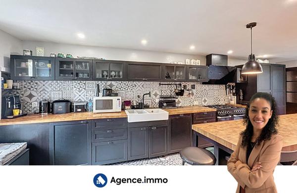 À vendre - Maison de campagne, 8 pièces situé à Boisredon (17150)