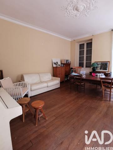 Maison à vendre 8 pièces 240 m² Oloron-Sainte-Marie