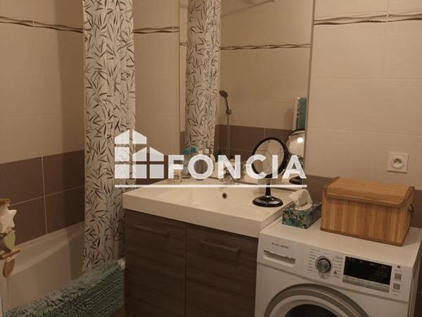 Location Appartement 3 pièces 68.52 m² - 47 RUE LANDOUSSE Bourgoin Jallieu 38300