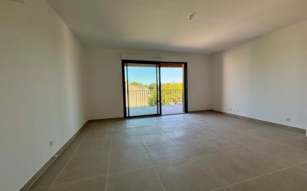 Appartement à vendre    4 pièces • 73,58 m2 Marguerittes