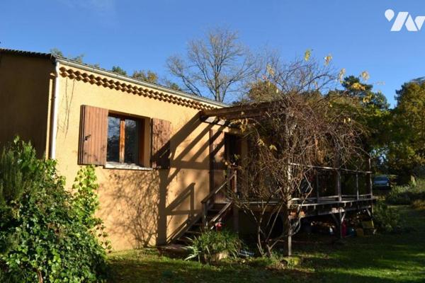 VILLA AVEC TERRAIN ATTENANT DE 2210 M²