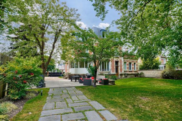 Maison Maisons-Laffitte - ENTRE CENTRE ET PARC