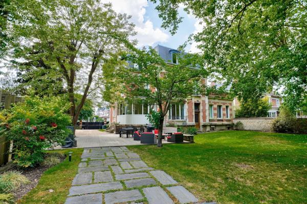 Maison Maisons-Laffitte - ENTRE CENTRE ET PARC