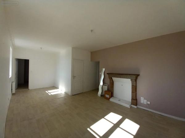 Location - Appartement Fougères 35300 2 pièces 52 m 2