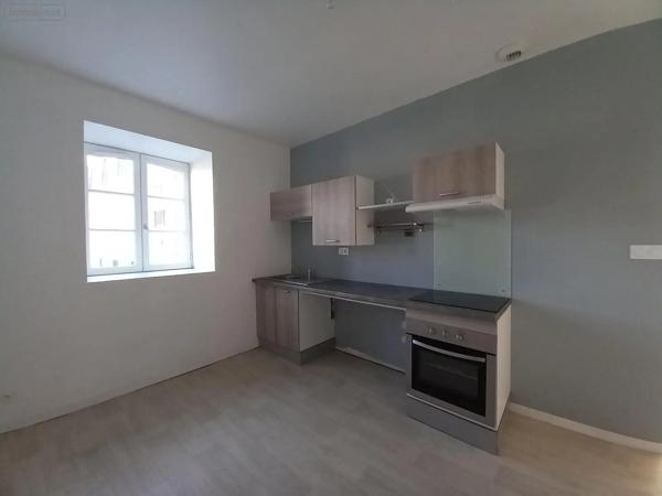 Location - Appartement Fougères 35300 2 pièces 52 m 2