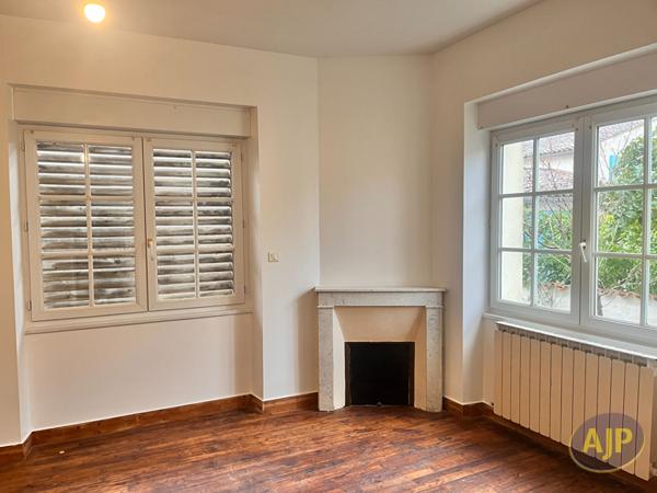 Location maison Saintes : 620 € - AJP Immobilier Saintes