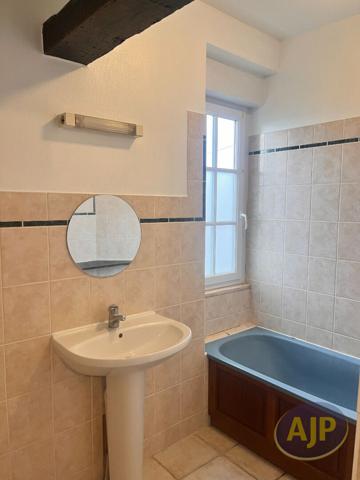 Location maison Saintes : 620 € - AJP Immobilier Saintes