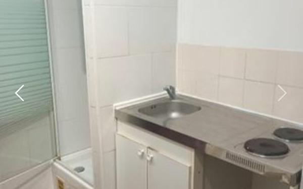 Appartement à vendre    1 pièce • 8 m2 Paris 9